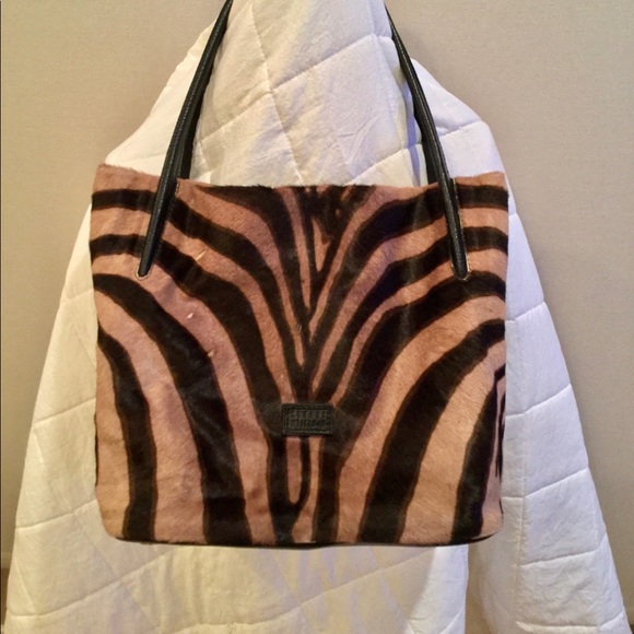 Stuart Weitzman - Picture 2 of 13